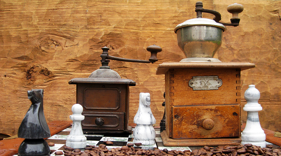 #htmlcaption-imagecycle-nivo_c202-3 „Es ist wichtig, dass man als Firma Kritik zulässt und auch öffentlich diskutiert. Nur wenn Sie das machen, sind Sie glaubwürdig. Und Sie bekommen als Unternehmer zusätzlich noch einen kleinen Vertrauensvorschuss, weil die meisten Verbraucher eine solche Offenheit überrascht.“Felix Ahlers, Vorstandsvorsitzender FRoSTA AG, in: Profits, Januar/Februar 2012